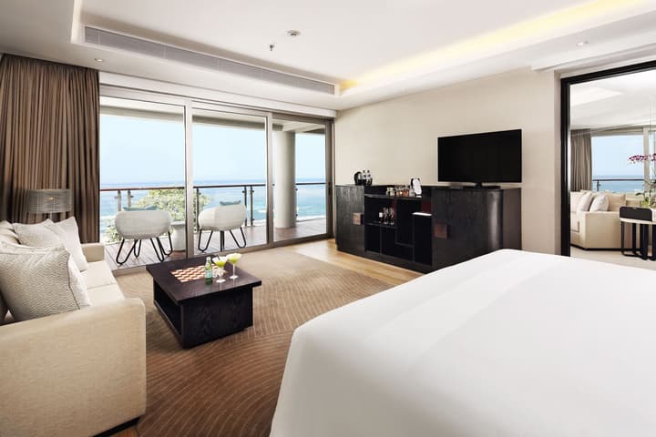 Double-Six Luxury Hotel