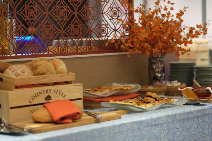 Bizotel Premier Hotel & Residence