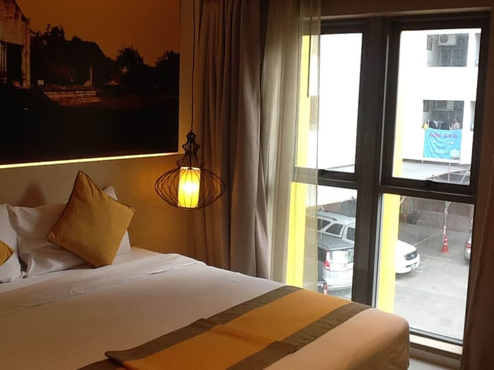 Bizotel Premier Hotel & Residence