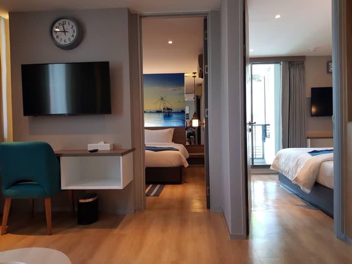 Bizotel Premier Hotel & Residence