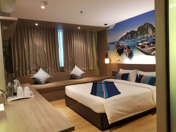Bizotel Premier Hotel & Residence