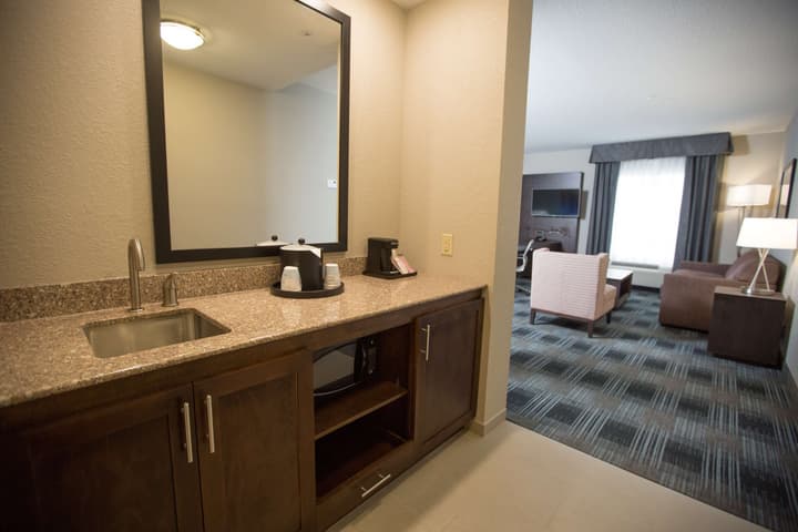 Hampton Inn & Suites Oklahoma City Airport