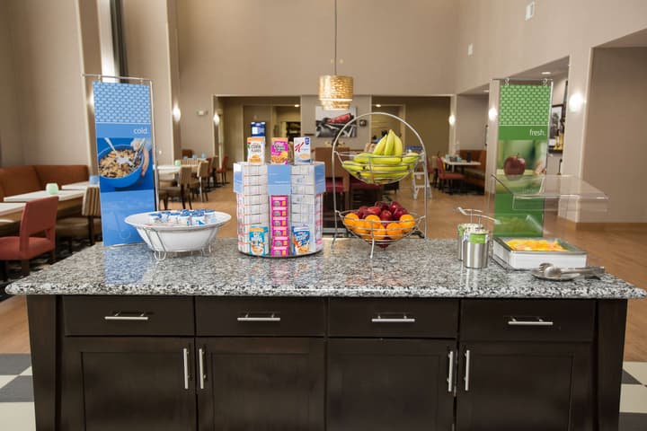 Hampton Inn & Suites Oklahoma City Airport