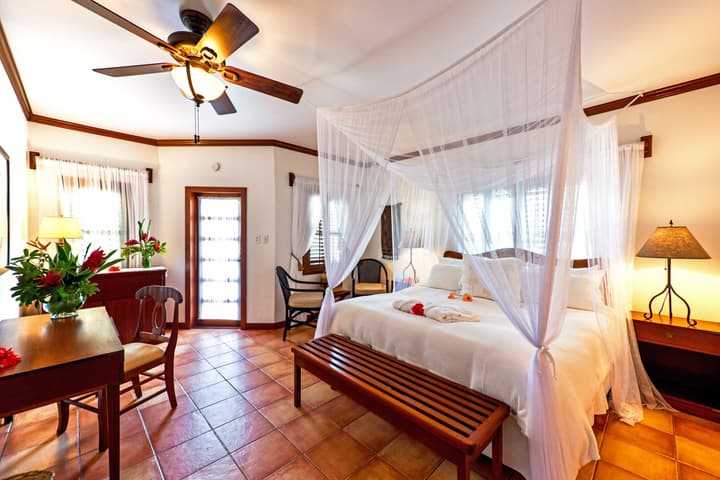 Victoria House Resort & Spa