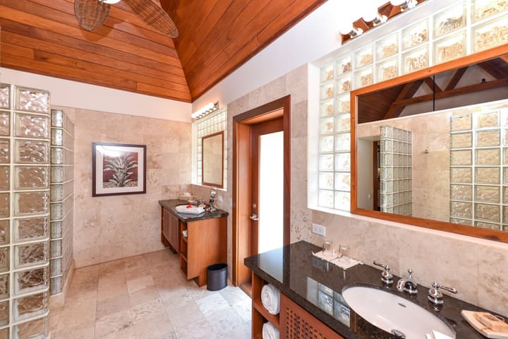 Victoria House Resort & Spa