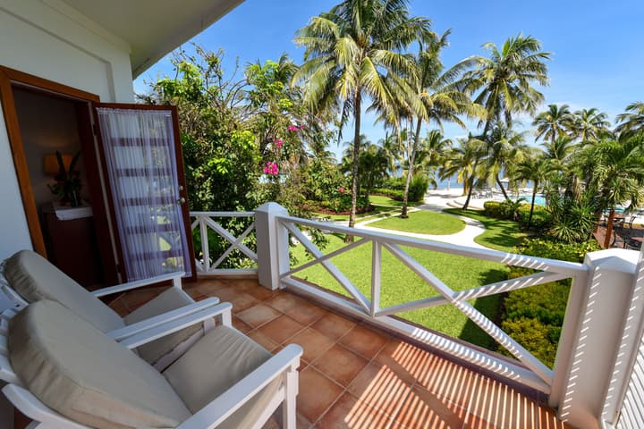 Victoria House Resort & Spa