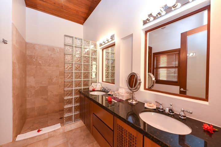 Victoria House Resort & Spa