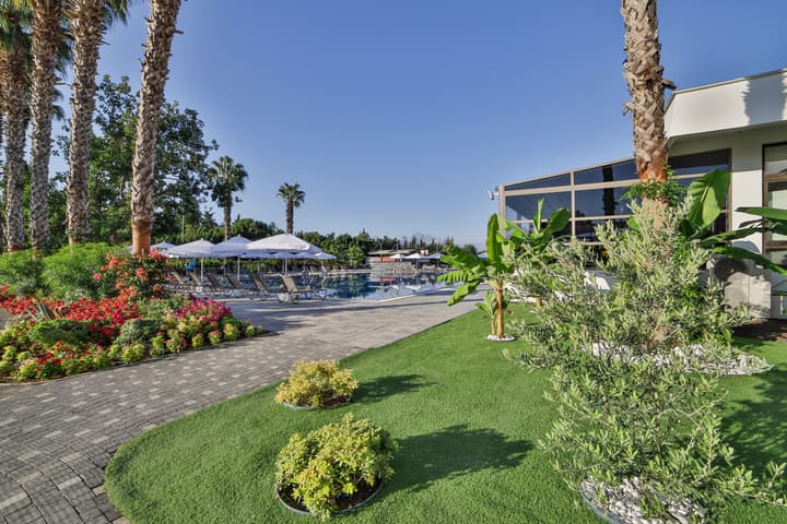 Nashira City Resort