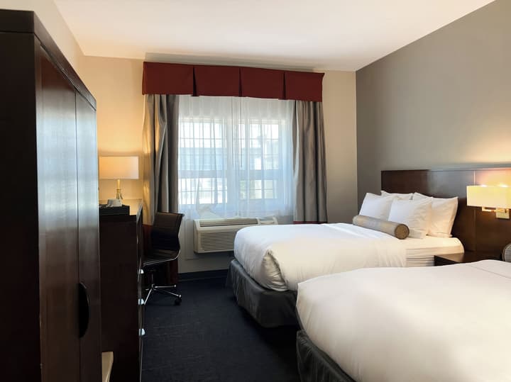 Edgewater Hotel