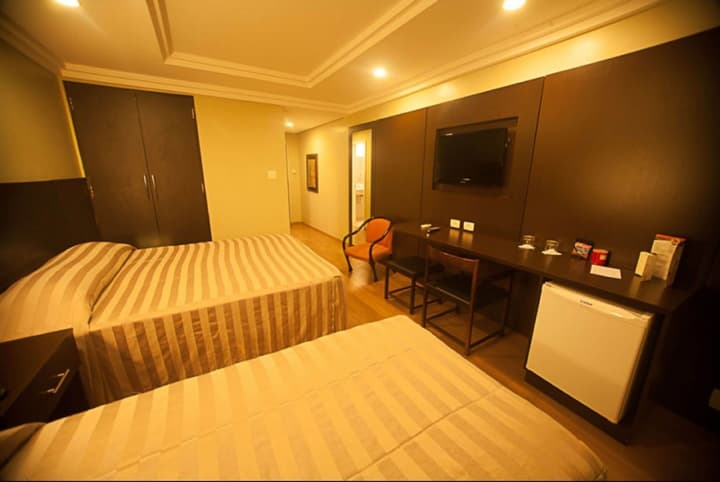 Hotel Plaza Apolo