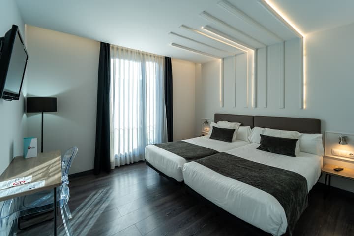 Lux Santiago Hotel