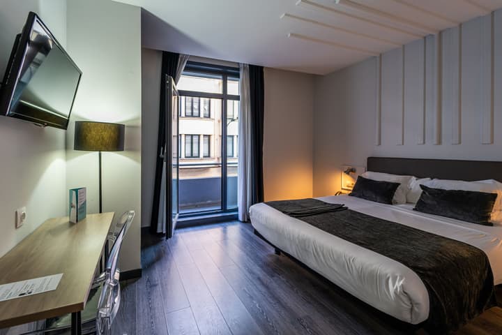 Lux Santiago Hotel