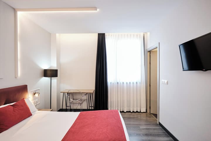Lux Santiago Hotel