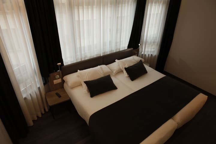 Lux Santiago Hotel