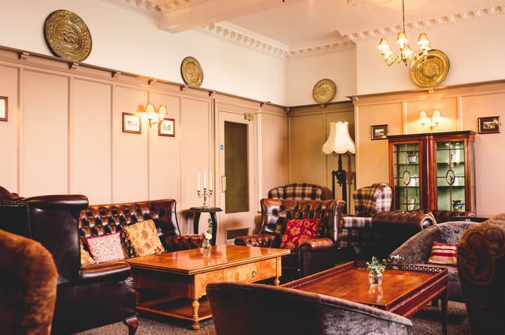 Causeway Hotel