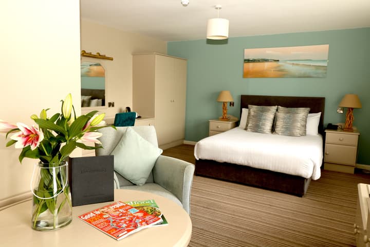 Causeway Hotel