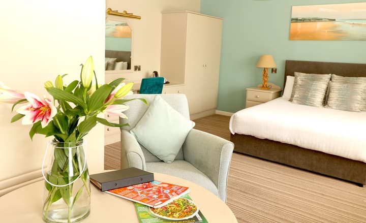 Causeway Hotel
