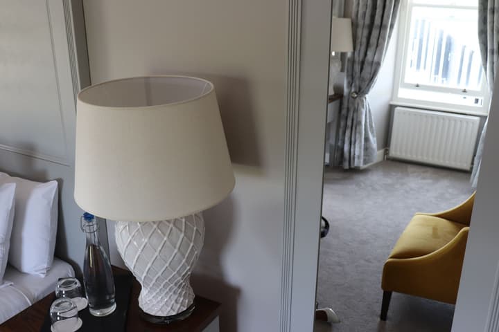 Causeway Hotel