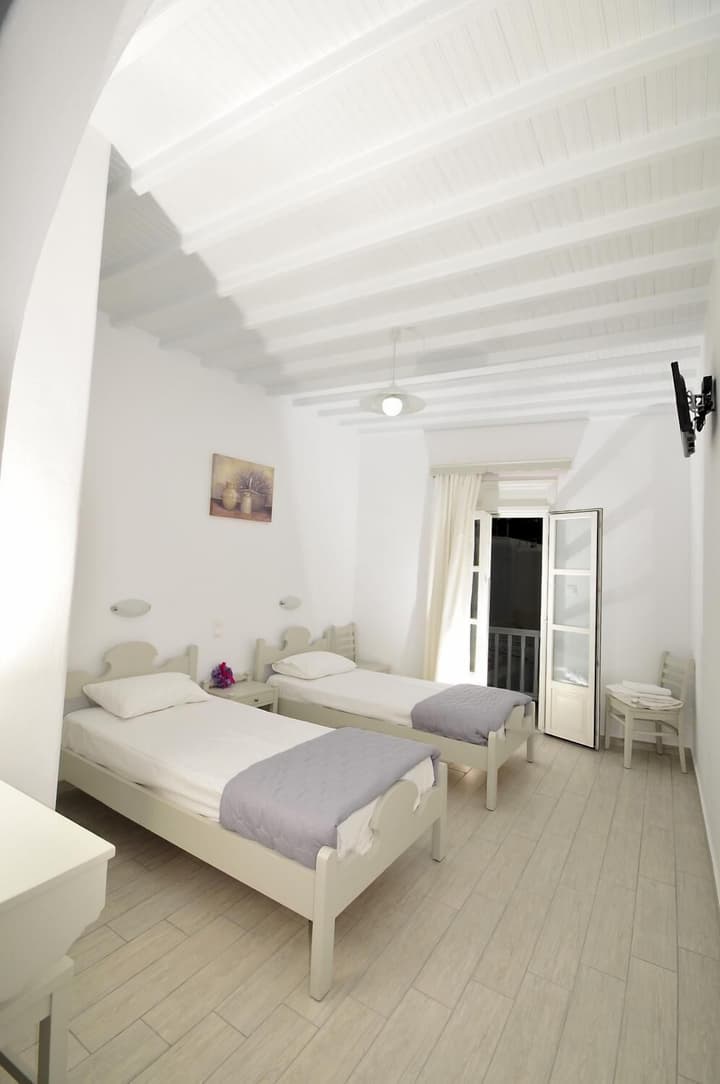 Dimitra Pension