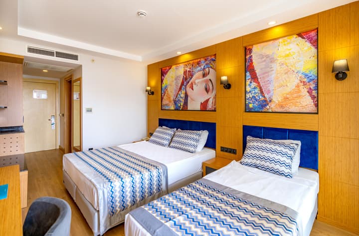 Sealife Buket Resort & Beach Hotel – All Inclusive