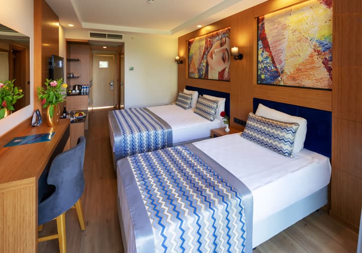 Sealife Buket Resort & Beach Hotel – All Inclusive