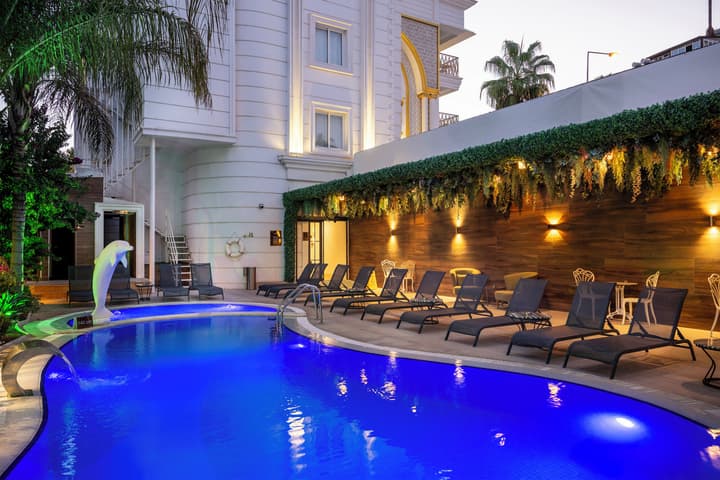 Sealife Lounge Hotel - Adult Only