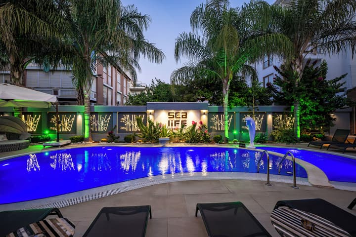 Sealife Lounge Hotel - Adult Only
