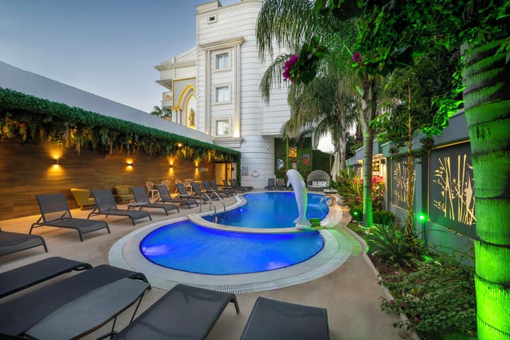 Sealife Lounge Hotel - Adult Only