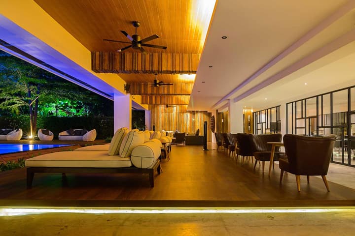 UMA Residence