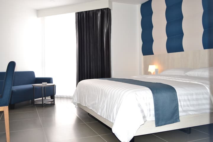 Flipper Lodge Hotel