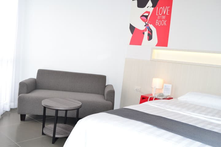 Flipper Lodge Hotel