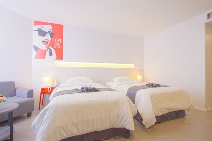 Flipper Lodge Hotel