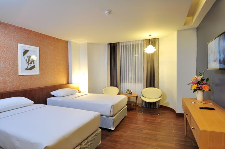Flipper Lodge Hotel