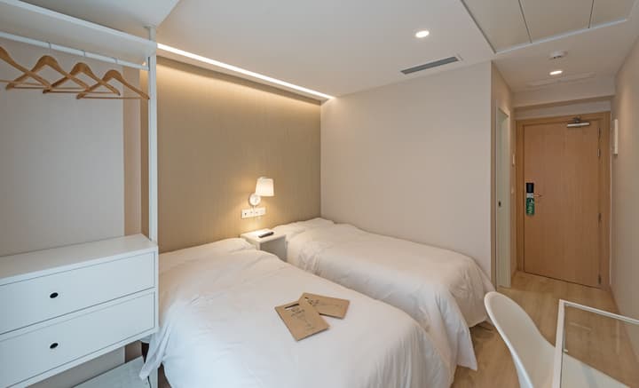 Hostal La Lonja