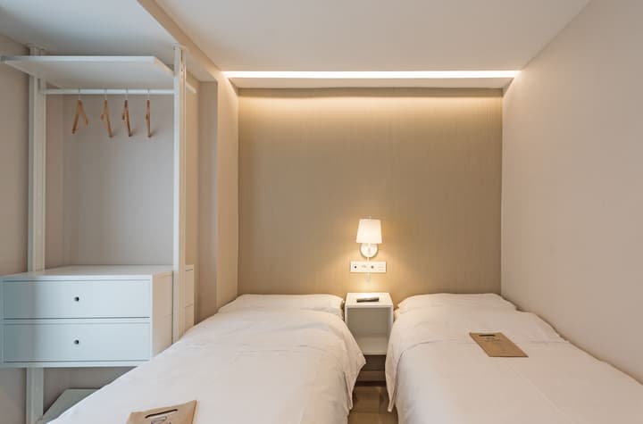 Hostal La Lonja