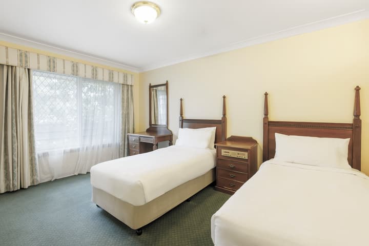 Elizabethan Lodge