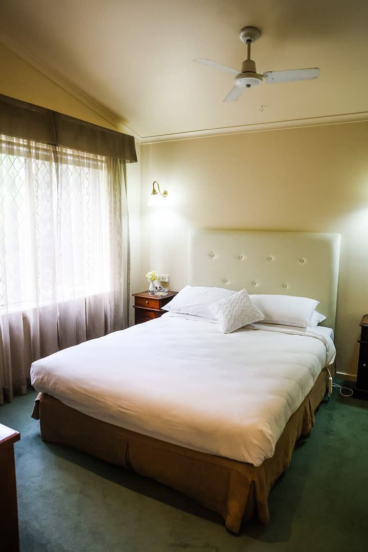 Elizabethan Lodge