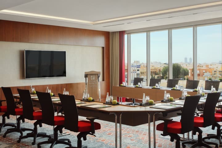Holiday Inn Jeddah Gateway by IHG