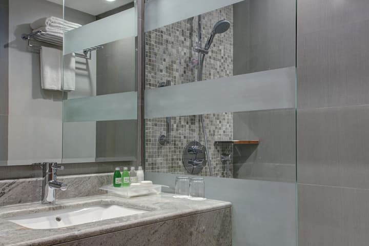 Holiday Inn Jeddah Gateway by IHG