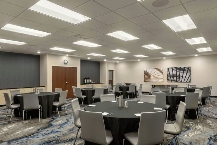 Fairfield Inn & Suites by Marriott St. Paul Northeast