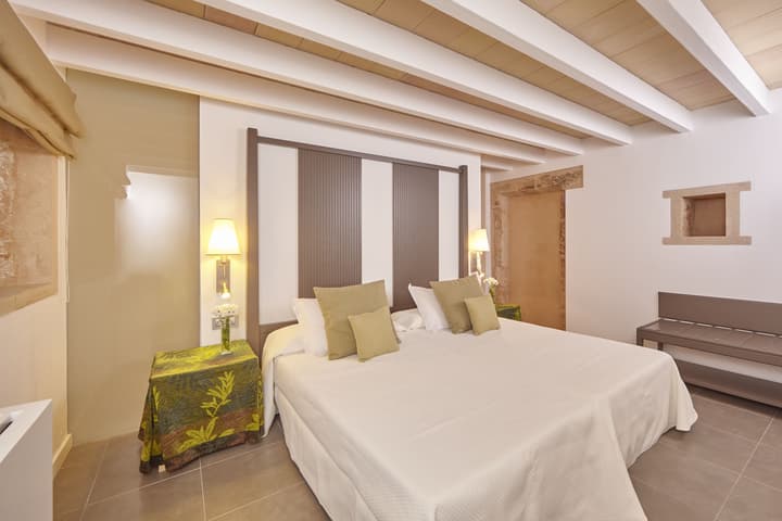 Bennoc Petit Hotel