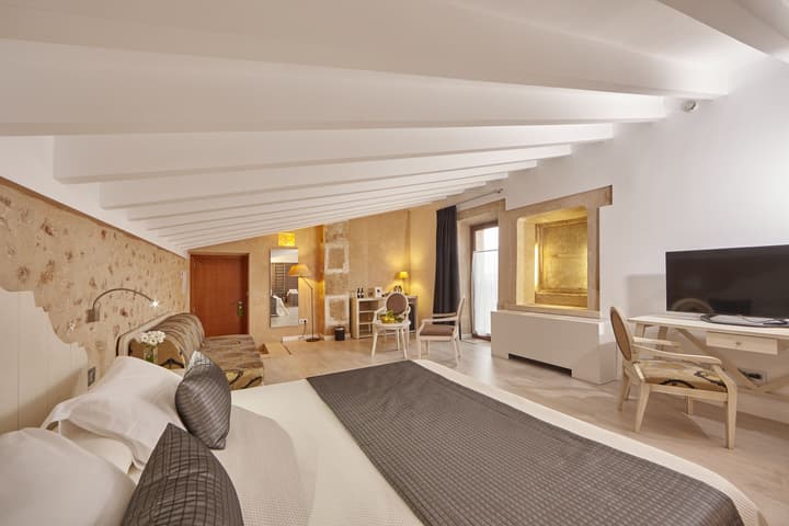 Bennoc Petit Hotel