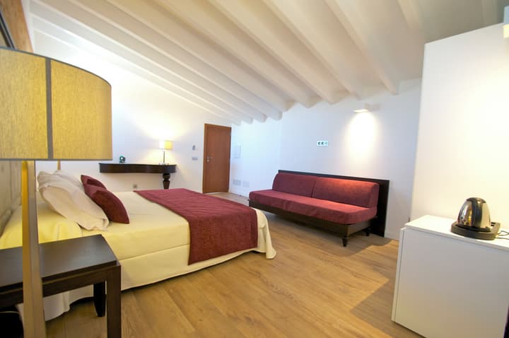 Bennoc Petit Hotel