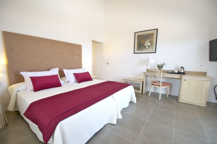 Bennoc Petit Hotel