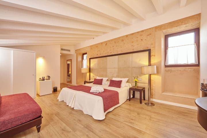Bennoc Petit Hotel