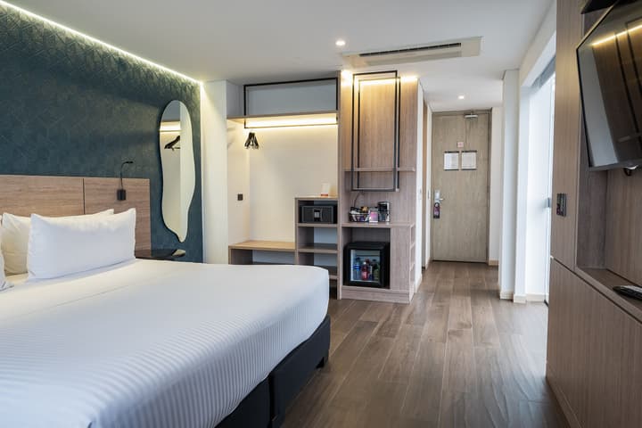 Hotel Black Tower Premium