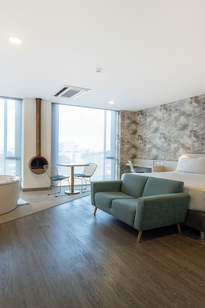 Hotel Black Tower Premium