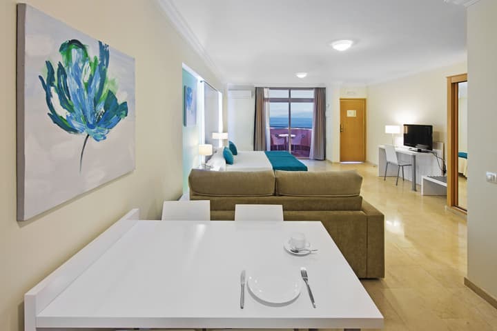 Kn Aparthotel Panoramica Heights