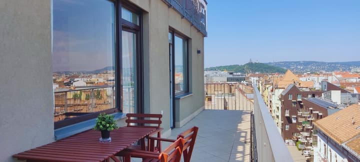 Corvin Center Suites