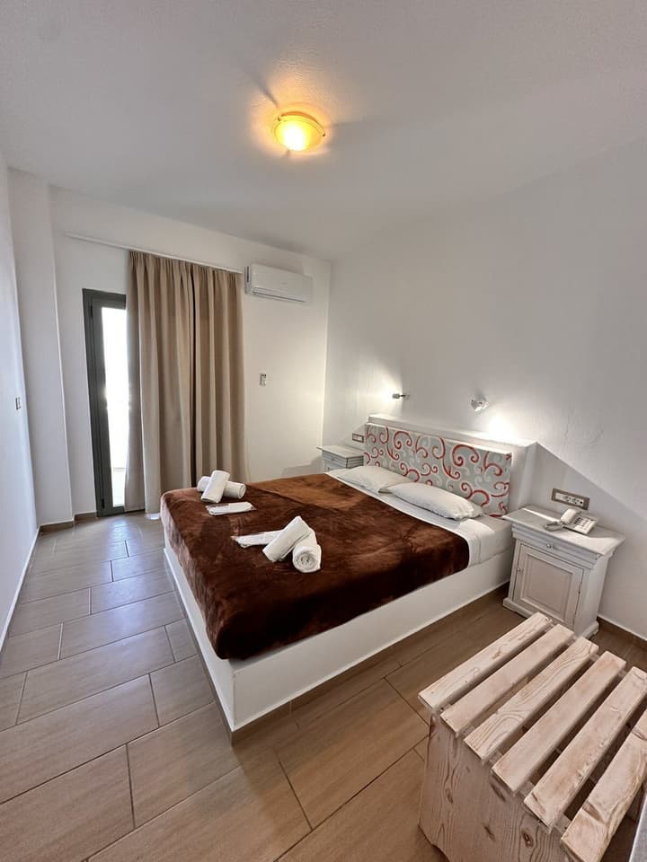Hotel Omiros